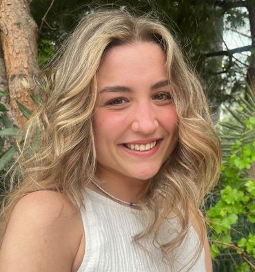 Ayra Çiğli Kuaför ve güzellik salanou - Saç Kesim